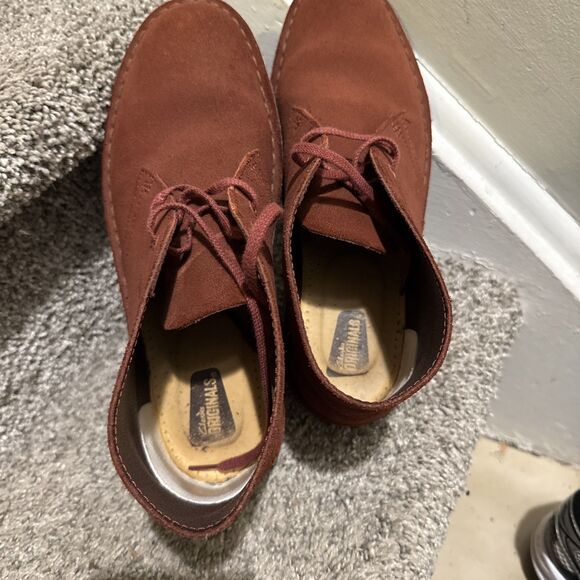 CLARKS ORIGINALS Women Suede Leather Lace Up Chukka Desert Shoes Boots Sz 9 Red - Picture 6 of 10